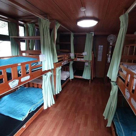 Готель Kerama Backpackers Токасікі Екстер'єр фото